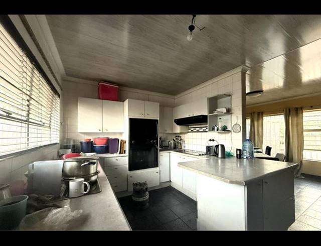 3 BEDROOM HOUSE FOR SALE IN WINCHESTER HILLS